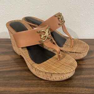 Sam Edelman Size 6.5 Yardlie Cuoio Wedges Thong Sandal Brown Tan Gold Logo Cork
